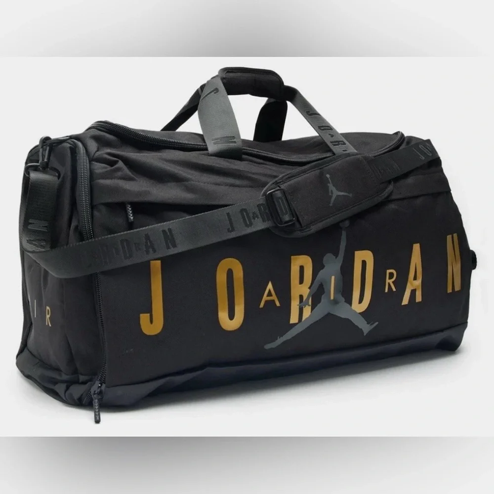 Air Jordan Men’s Elite Training Duffle Duffel Bag Gym Travel Bag SM0920-K5X